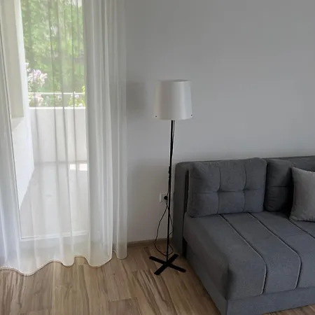 Milutinn-jabuka Apartment