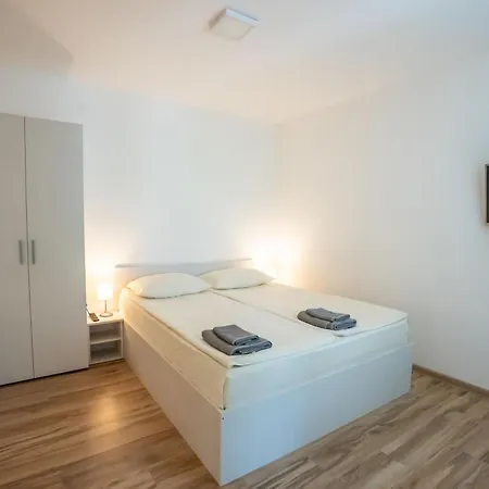 Apartment Milutinn-jabuka
