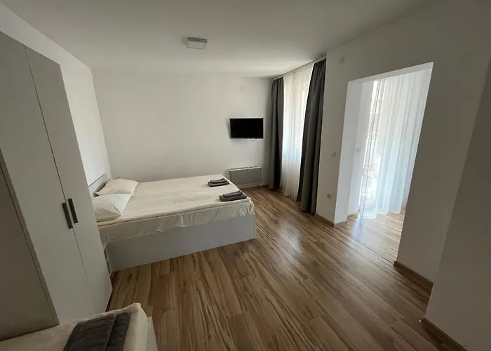 Milutinn-jabuka 아파트 *