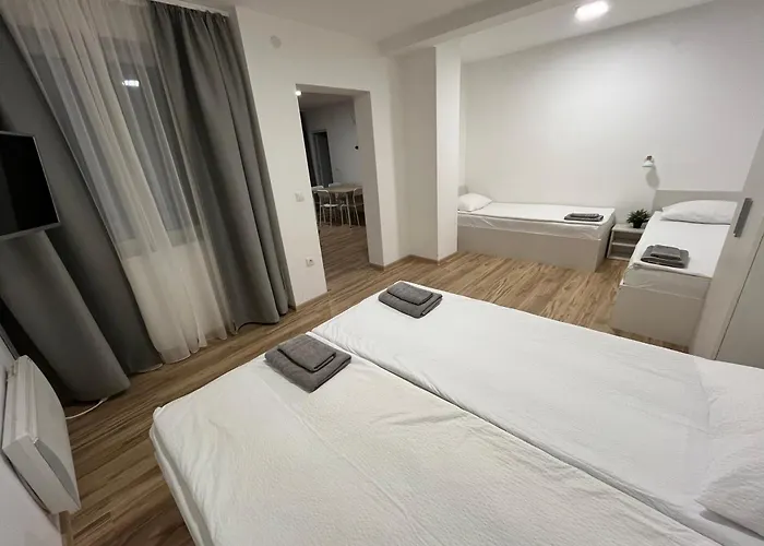 Milutinn-jabuka * 소코 반자